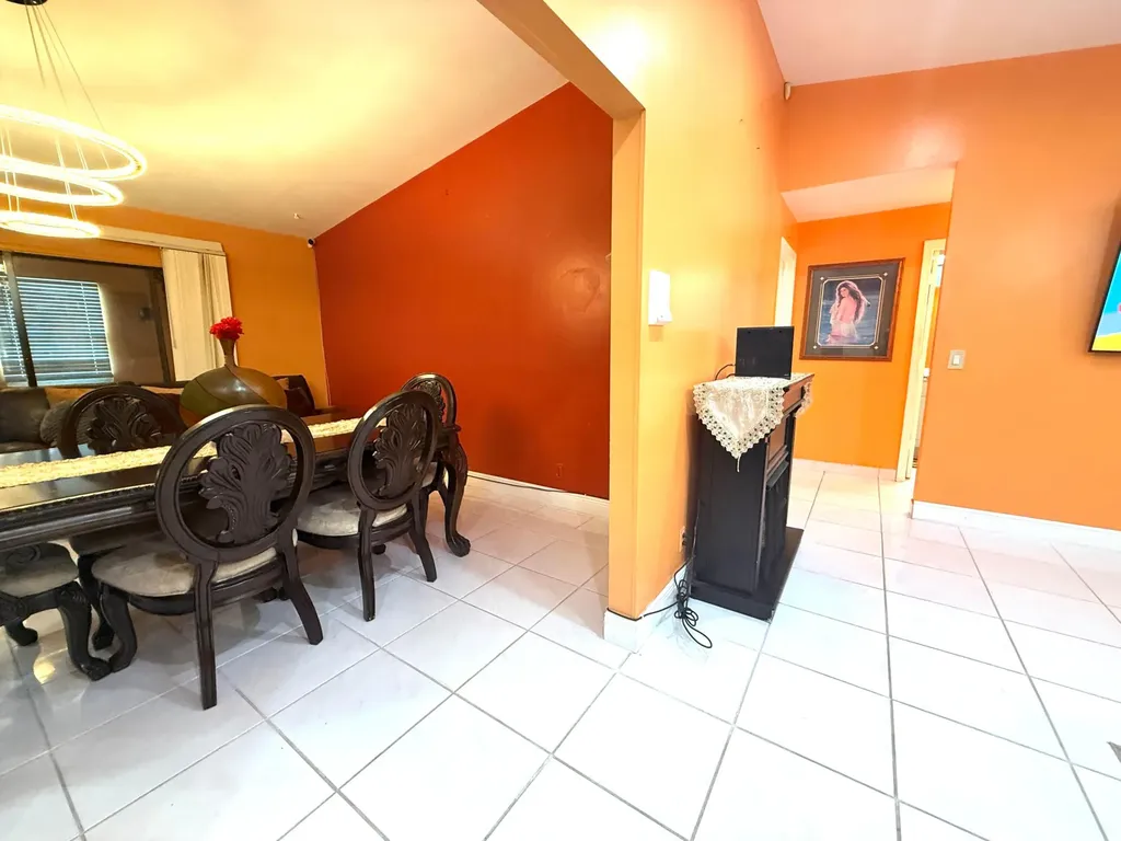 5279 W Woodstone Circle Circle W Lake Worth FL 33463