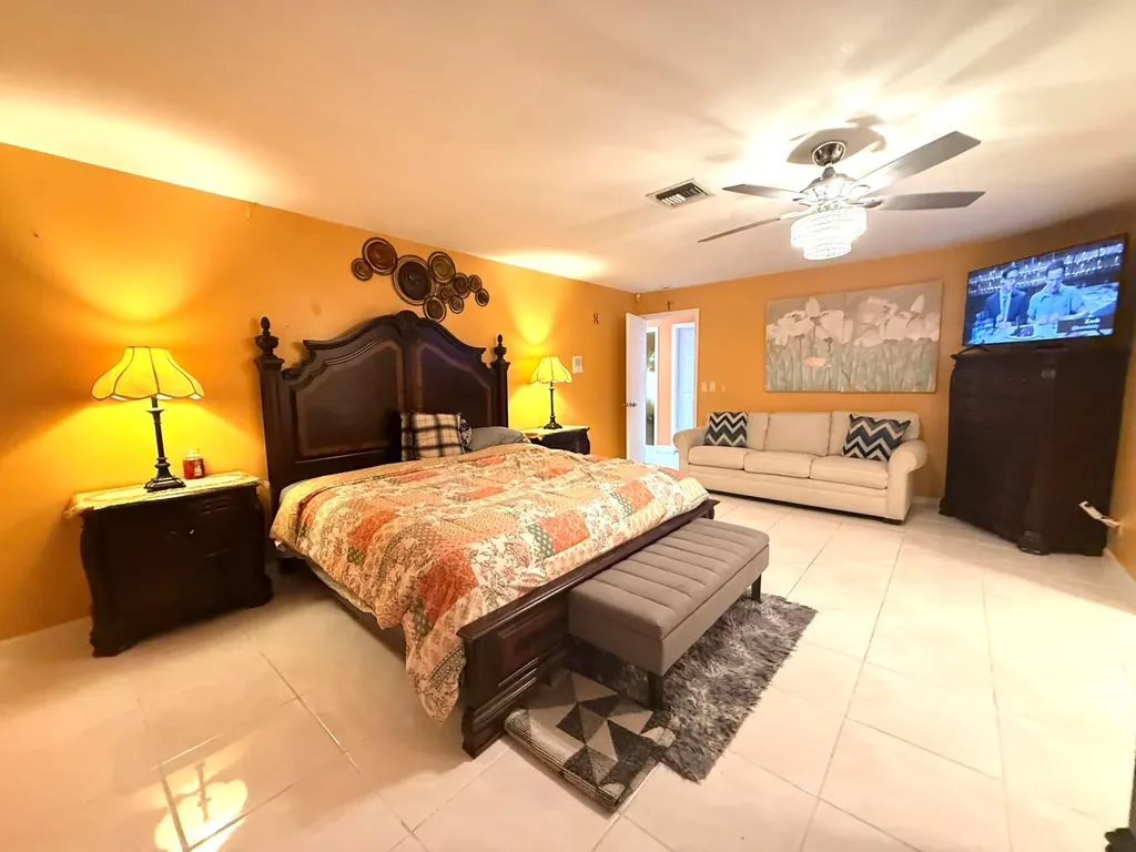 5279 W Woodstone Circle Circle W Lake Worth FL 33463