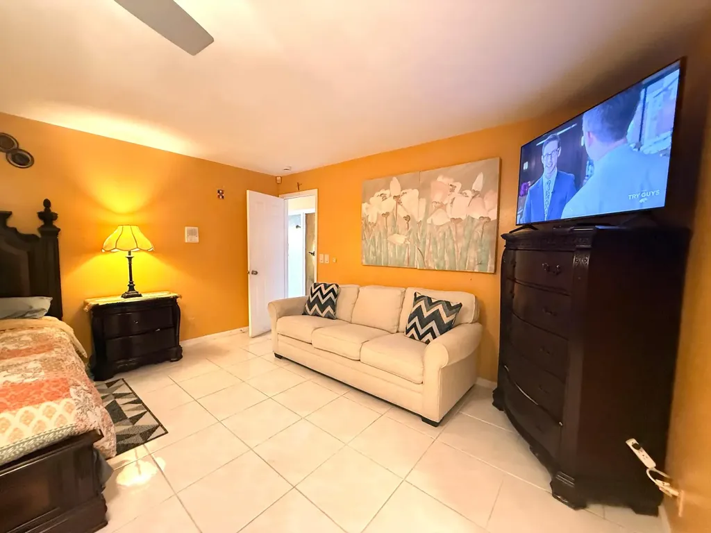 5279 W Woodstone Circle Circle W Lake Worth FL 33463