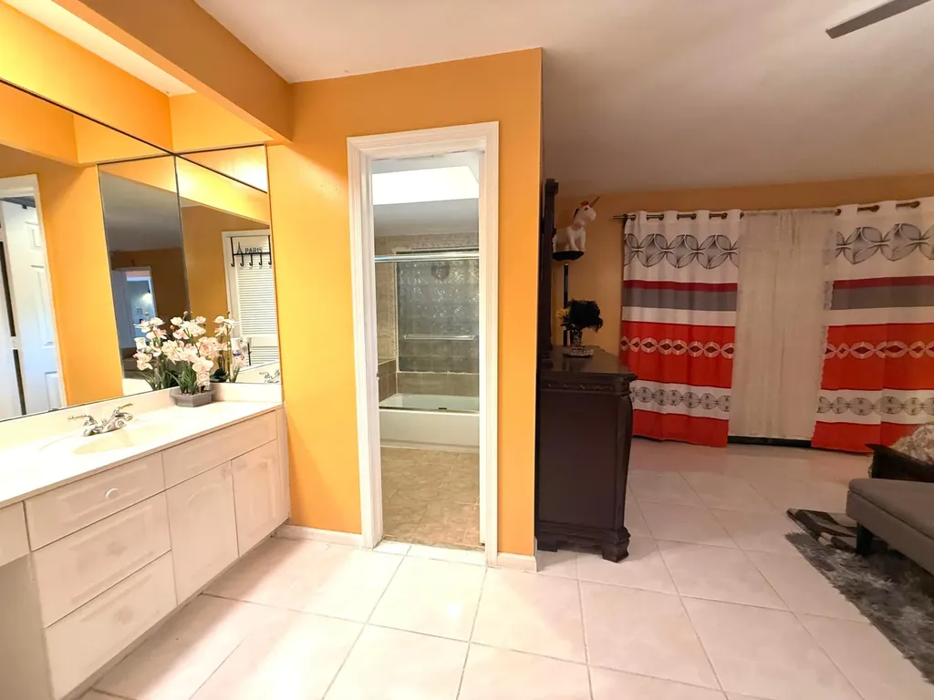 5279 W Woodstone Circle Circle W Lake Worth FL 33463