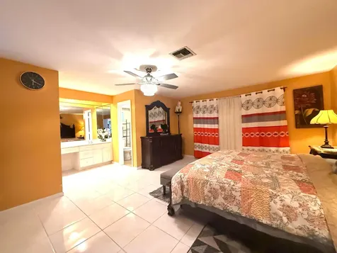 5279 W Woodstone Circle Circle W Lake Worth FL 33463