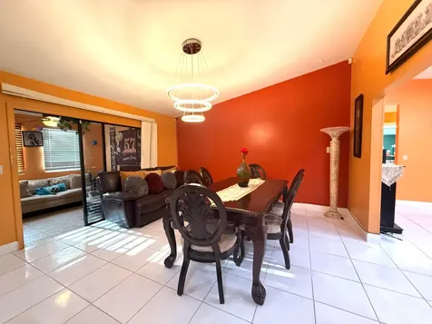 5279 W Woodstone Circle Circle W Lake Worth FL 33463