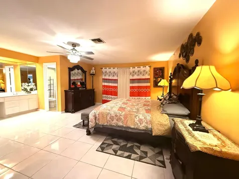 5279 W Woodstone Circle Circle W Lake Worth FL 33463