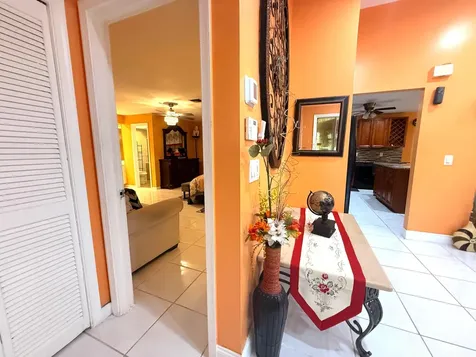 5279 W Woodstone Circle Circle W Lake Worth FL 33463