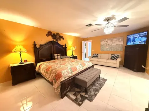 5279 W Woodstone Circle Circle W Lake Worth FL 33463