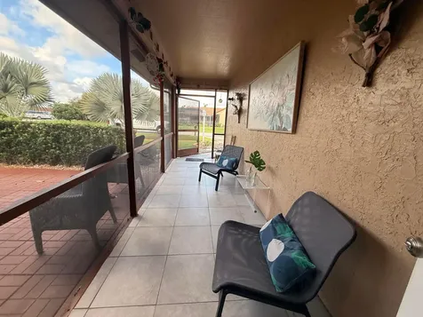 5279 W Woodstone Circle Circle W Lake Worth FL 33463
