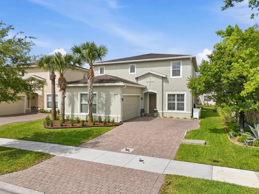 1416 NW Leonardo Circle Port St Lucie FL 34986