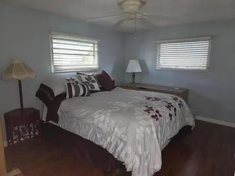 7667 SE Swan Avenue Hobe Sound FL 33455