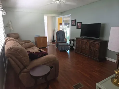 7667 SE Swan Avenue Hobe Sound FL 33455