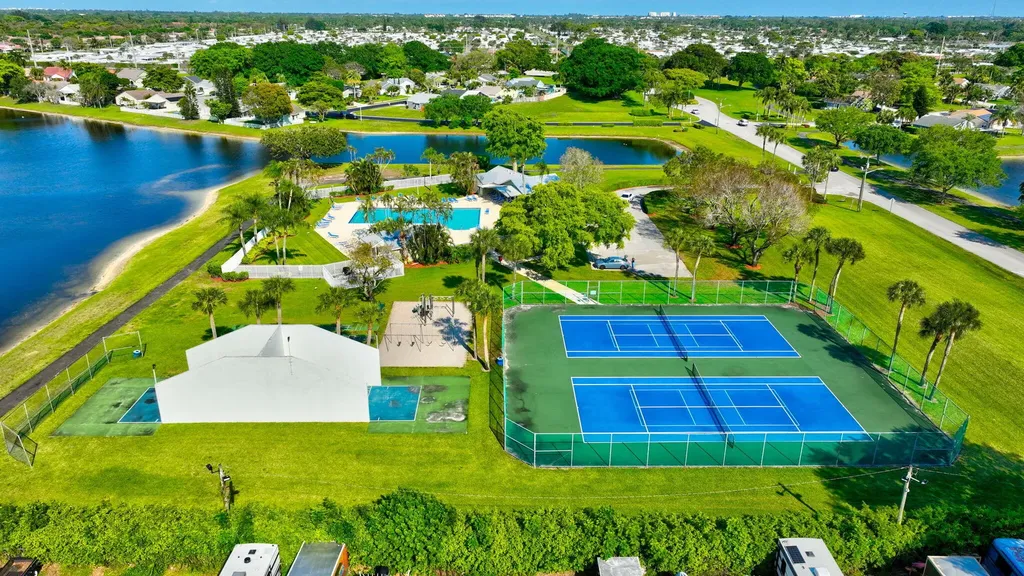 5333 Limewood Court Boynton Beach FL 33472