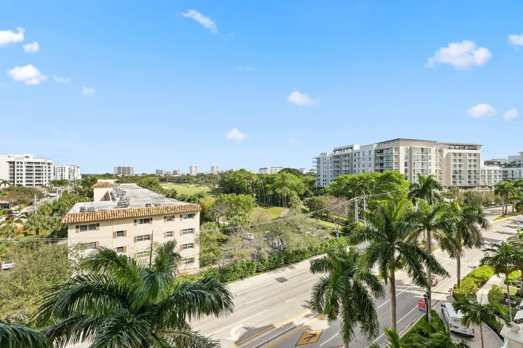 99 SE Mizner Boulevard Boca Raton FL 33432