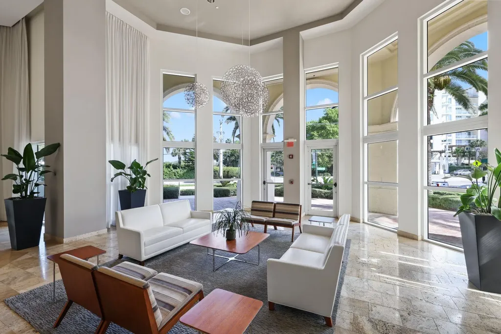 99 SE Mizner Boulevard Boca Raton FL 33432