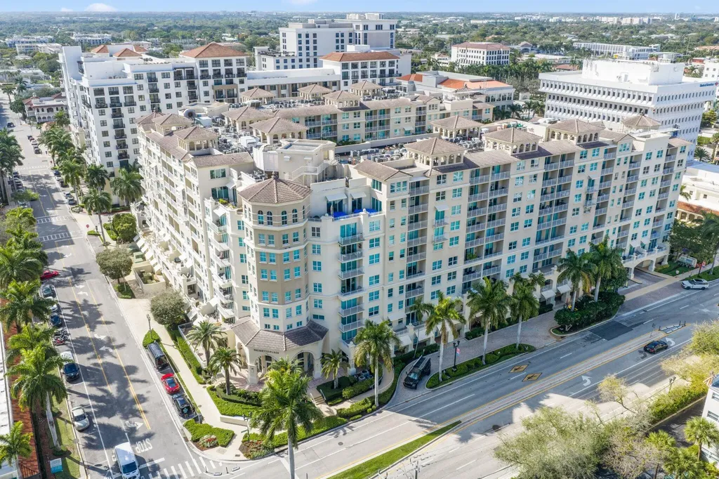 99 SE Mizner Boulevard Boca Raton FL 33432