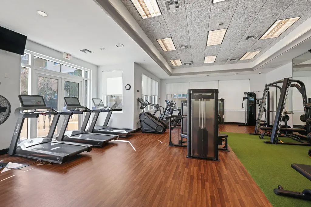 99 SE Mizner Boulevard Boca Raton FL 33432