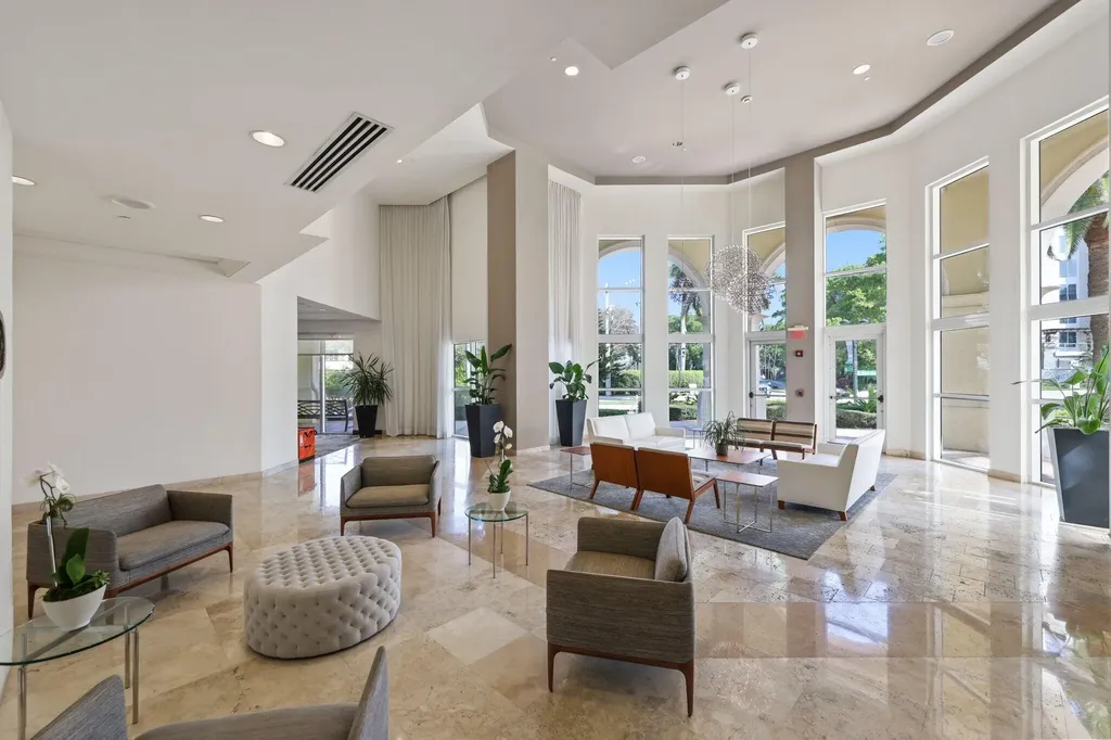 99 SE Mizner Boulevard Boca Raton FL 33432