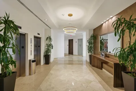 99 SE Mizner Boulevard Boca Raton FL 33432