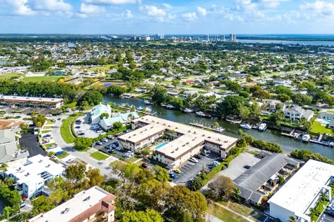 342 Southwind Drive North Palm Beach FL 33408