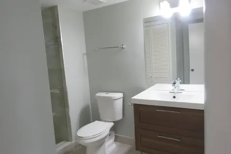 193 Lakeview Drive Weston FL 33326