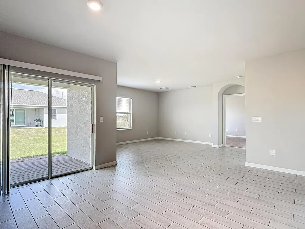 524 W Glendale Avenue Labelle FL 33935