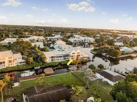 3901 SE Saint Lucie Boulevard Stuart FL 34997