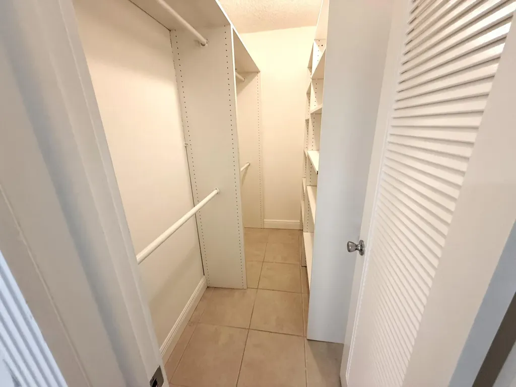 586 Normandy M Delray Beach FL 33484