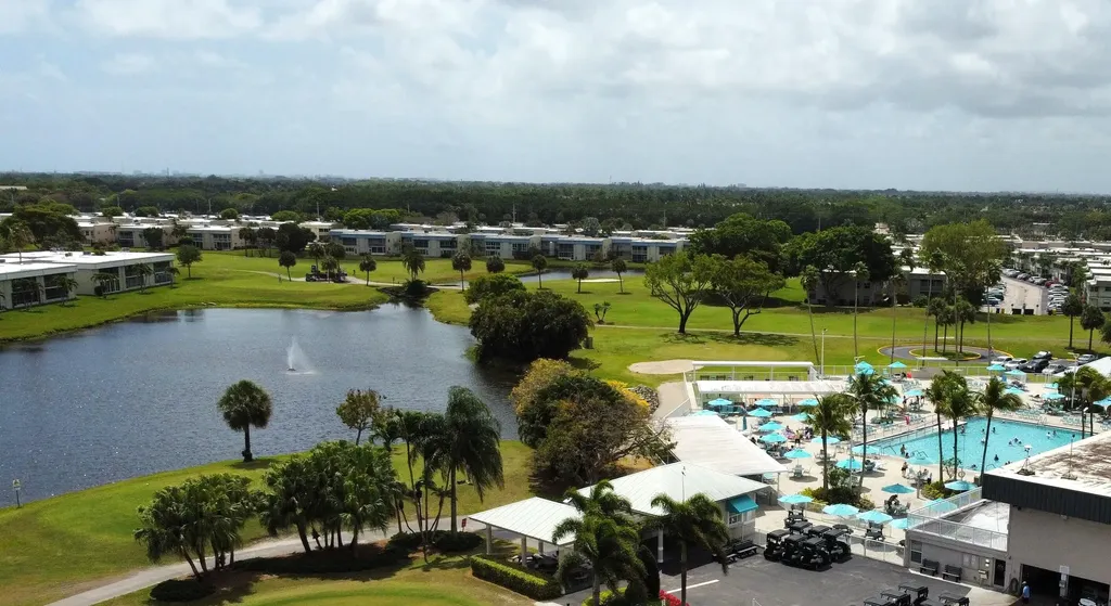 586 Normandy M Delray Beach FL 33484