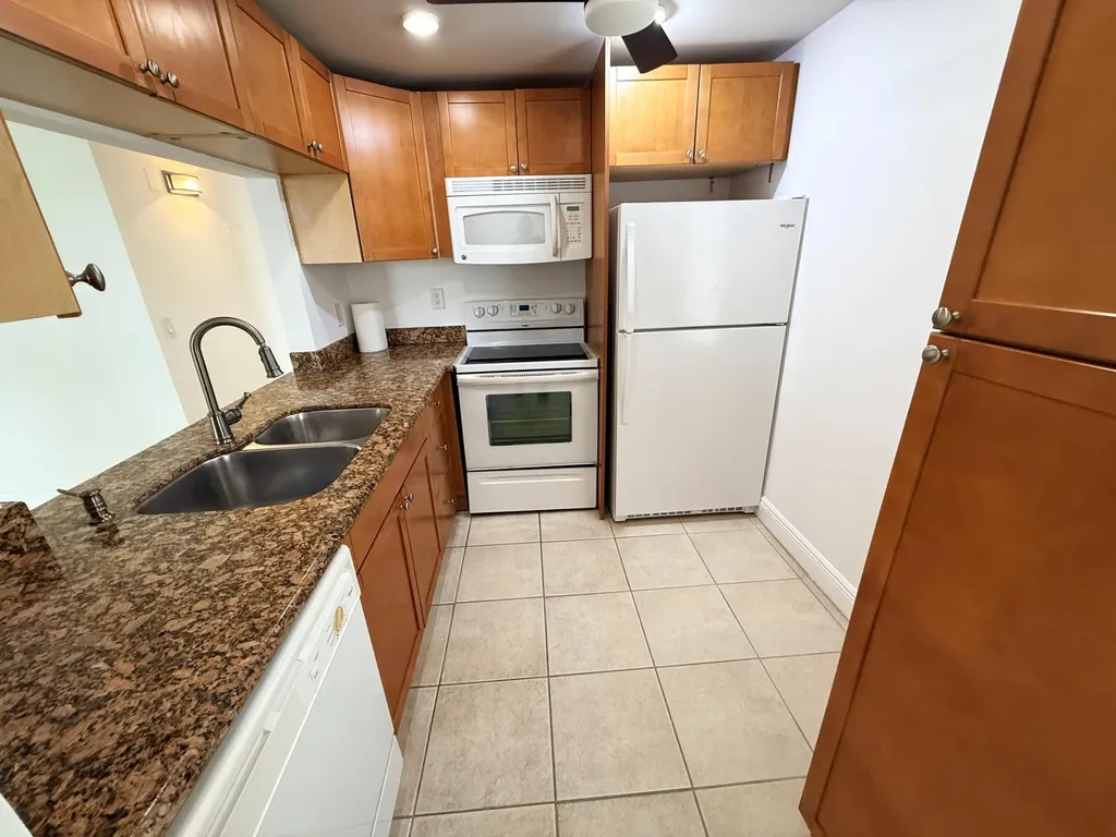586 Normandy M Delray Beach FL 33484