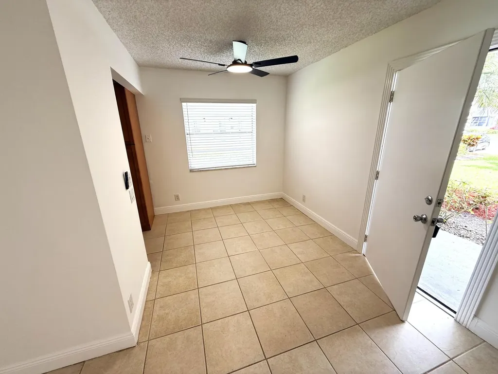 586 Normandy M Delray Beach FL 33484