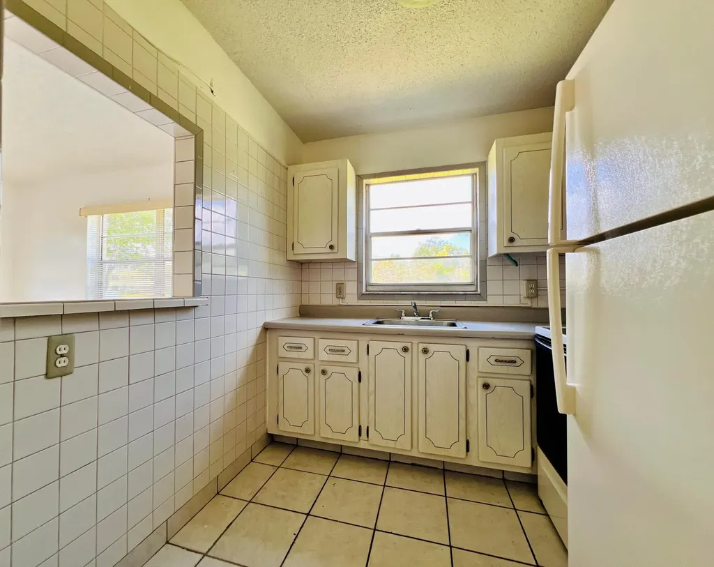141 Sussex H West Palm Beach FL 33417