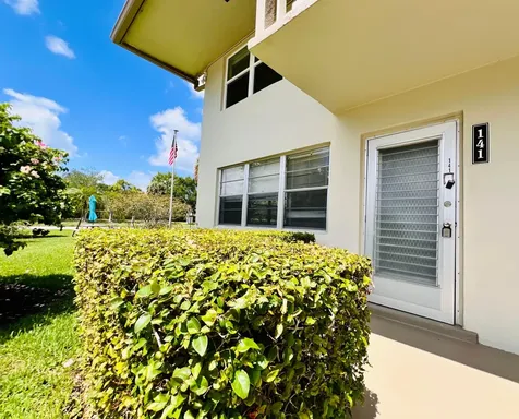 141 Sussex H West Palm Beach FL 33417