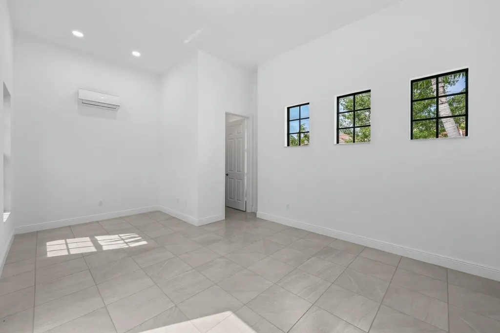 9368 Cantal Circle E Parkland FL 33076