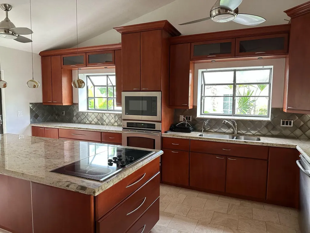 7243 Encina Lane Boca Raton FL 33433