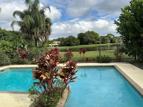 7243 Encina Lane Boca Raton FL 33433