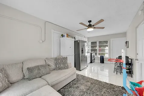 1331 S Palmway Lake Worth Beach FL 33460