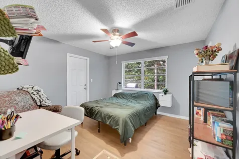 1331 S Palmway Lake Worth Beach FL 33460