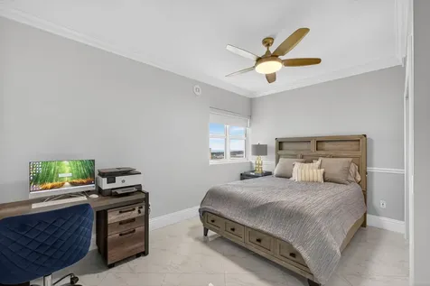 2650 Lake Shore Riviera Beach FL 33404
