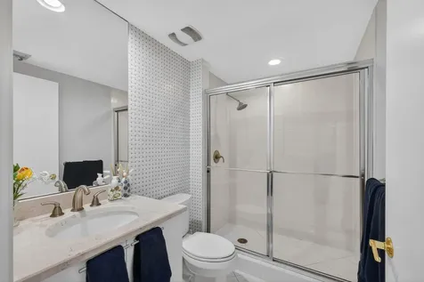 2650 Lake Shore Riviera Beach FL 33404