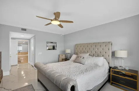 2650 Lake Shore Riviera Beach FL 33404