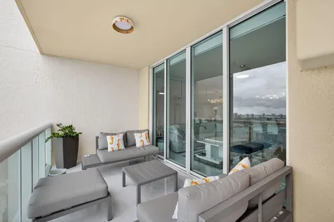 2650 Lake Shore Riviera Beach FL 33404