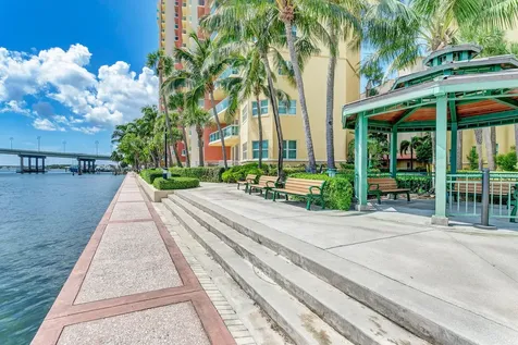 2650 Lake Shore Riviera Beach FL 33404