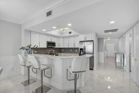 2650 Lake Shore Riviera Beach FL 33404