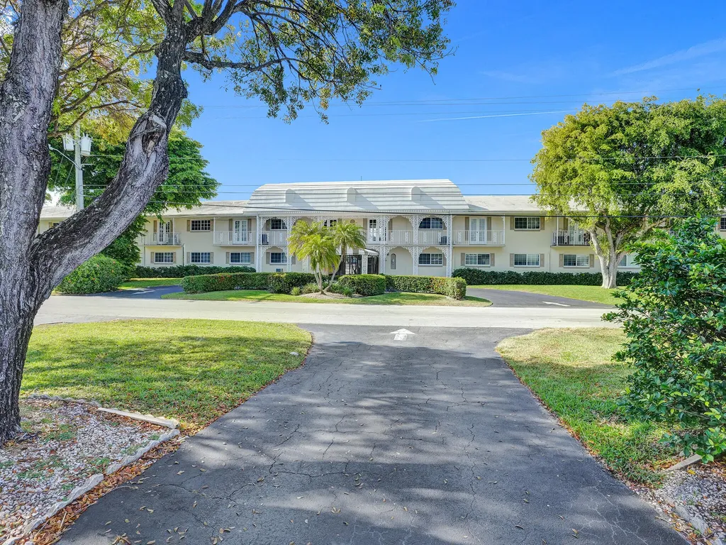 2866 NE 30th Street Fort Lauderdale FL 33306