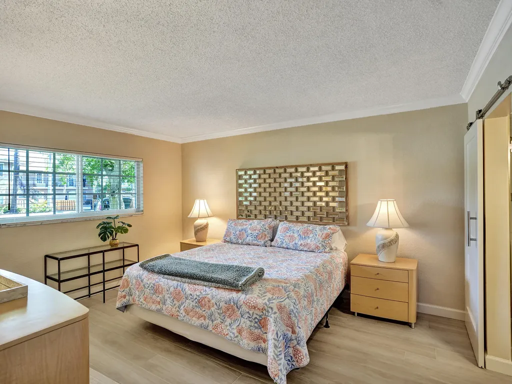 2866 NE 30th Street Fort Lauderdale FL 33306