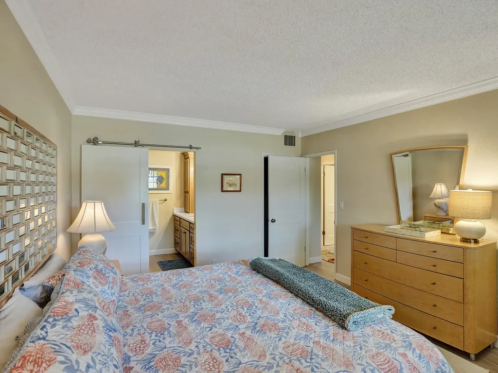 2866 NE 30th Street Fort Lauderdale FL 33306