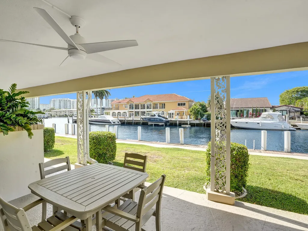 2866 NE 30th Street Fort Lauderdale FL 33306