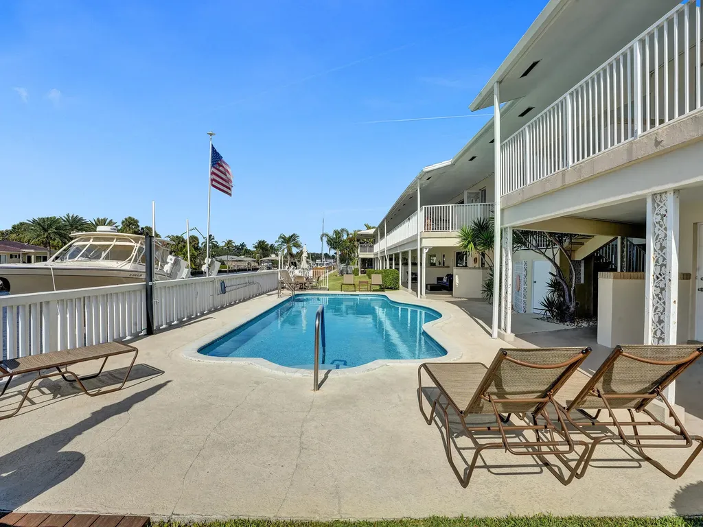 2866 NE 30th Street Fort Lauderdale FL 33306