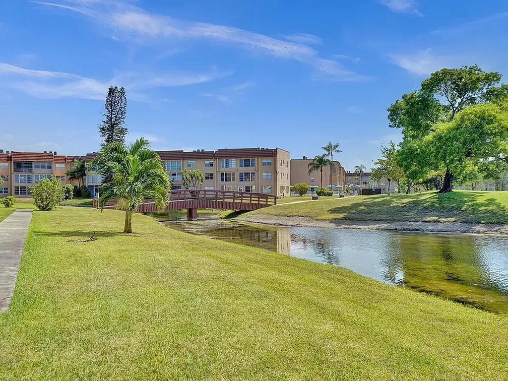 9020 Sunrise Lakes Boulevard Sunrise FL 33322