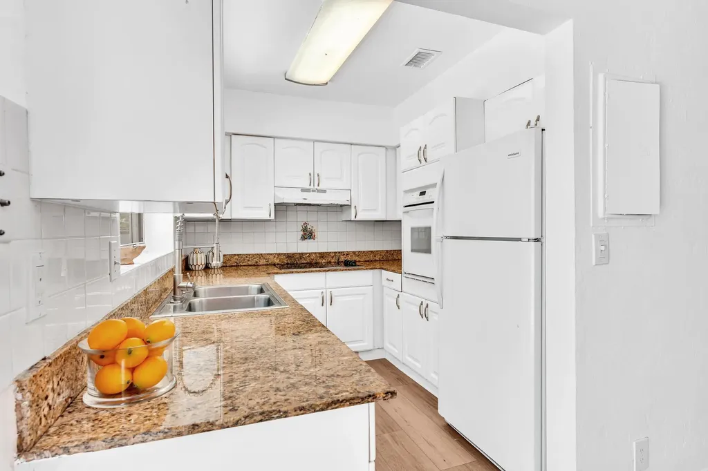 835 NE 16th Street Fort Lauderdale FL 33304