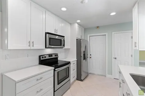 260 Lake Drive Coconut Creek FL 33066