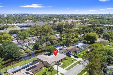 260 Lake Drive Coconut Creek FL 33066